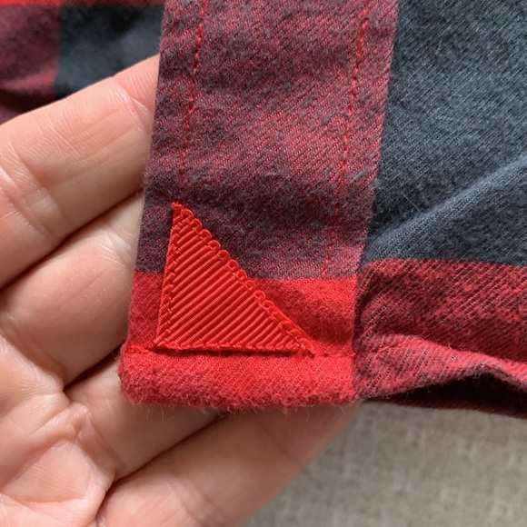 Mens Untuck It red and gray buffalo plaid flannel button down shirt size large - Picture 5 of 7